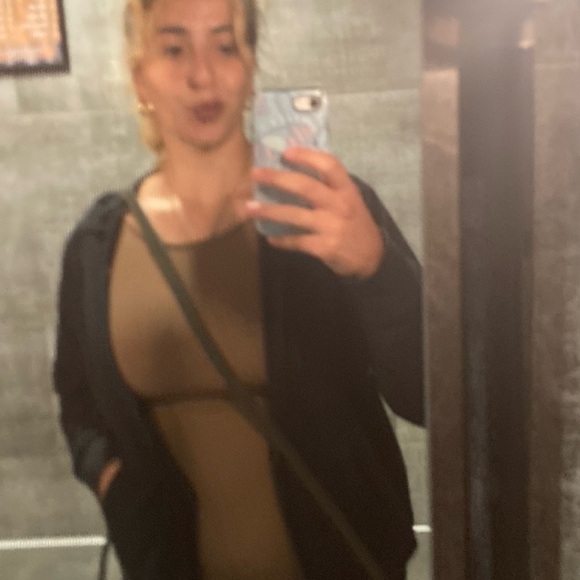 Meet your Posher, Viviana - Picture 3 of 3